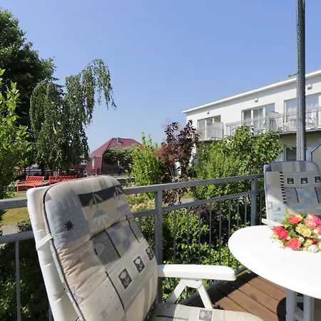 Brise Chrissi App 01 * Χέρινγκσντορφ