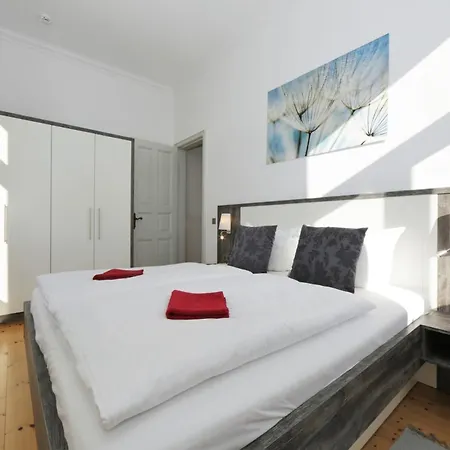 Brise Chrissi App 01 Χέρινγκσντορφ